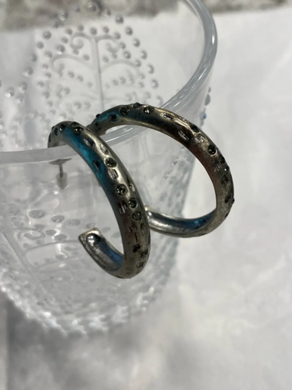 Silver Earring Bundle 3 Pair Set | Heart Dangle + Textured Hoops | Vintage Style - Picture 7 of 10